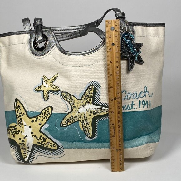 Coach F19212 Canvas Beach Starfish Tote Bag Silver Leather Handles 3 Keychains - Picture 8 of 10